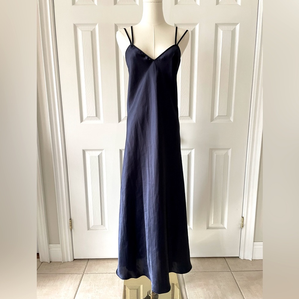 La Vie En Rose Elegant Navy Blue Slip Dress
